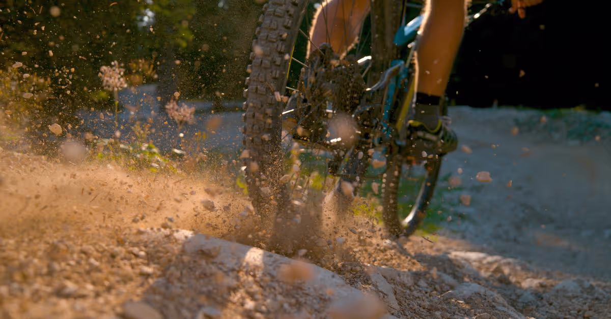 Best Bikes For Dirt Roads