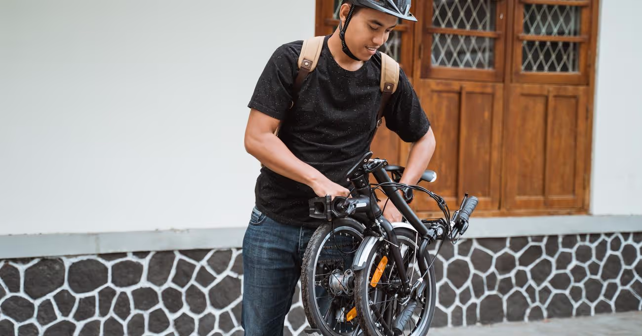 Should You Try Folding Bikes for Urban Commuting? Experts Explain What You Need to Know